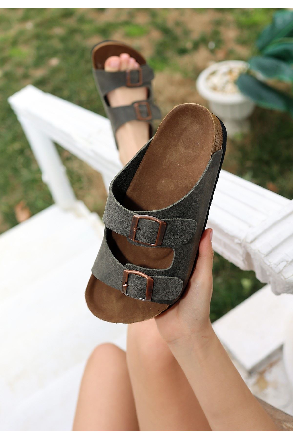 Rıno Haki Yeşil Nubuk Terlik