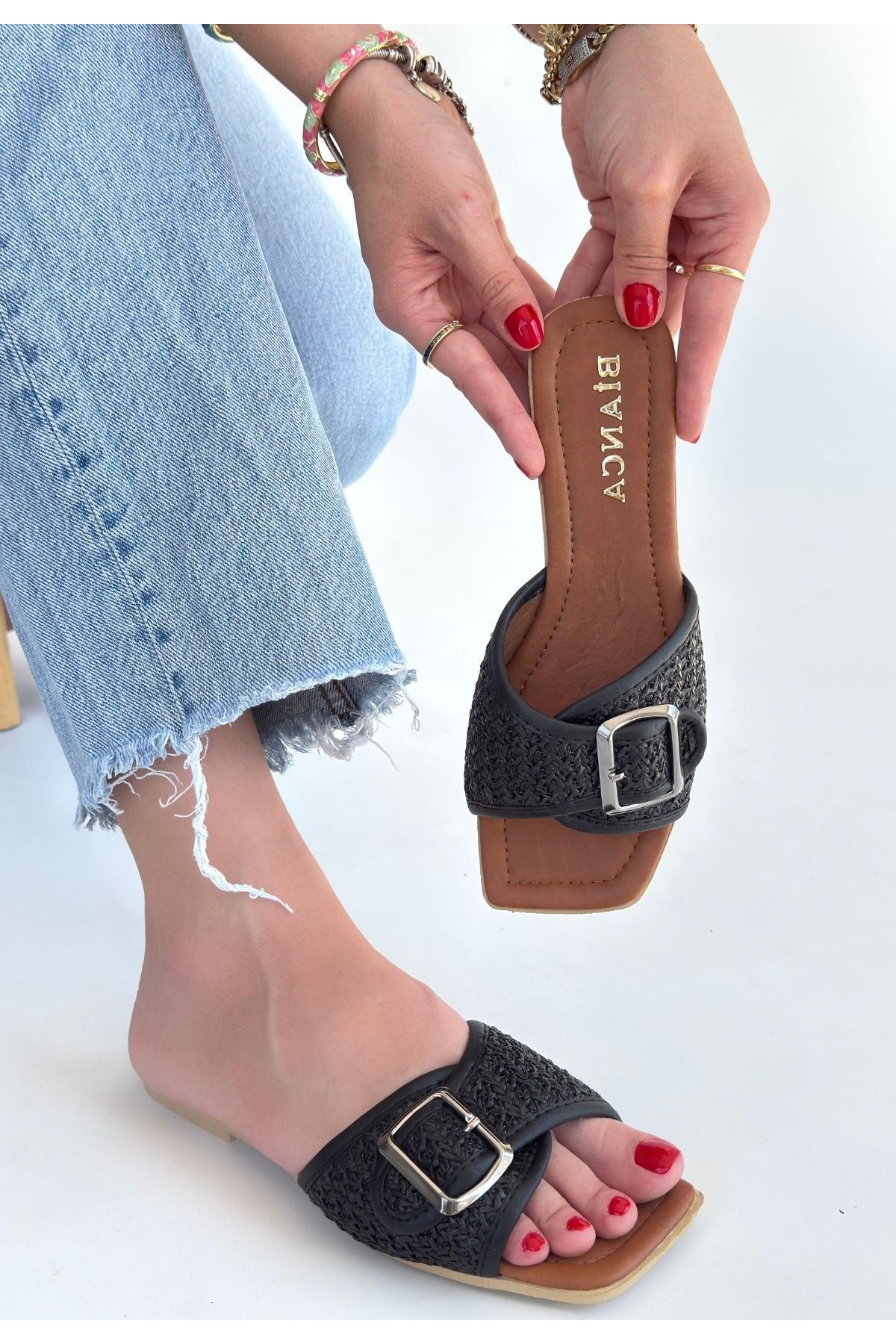 Revin Siyah Cilt Terlik