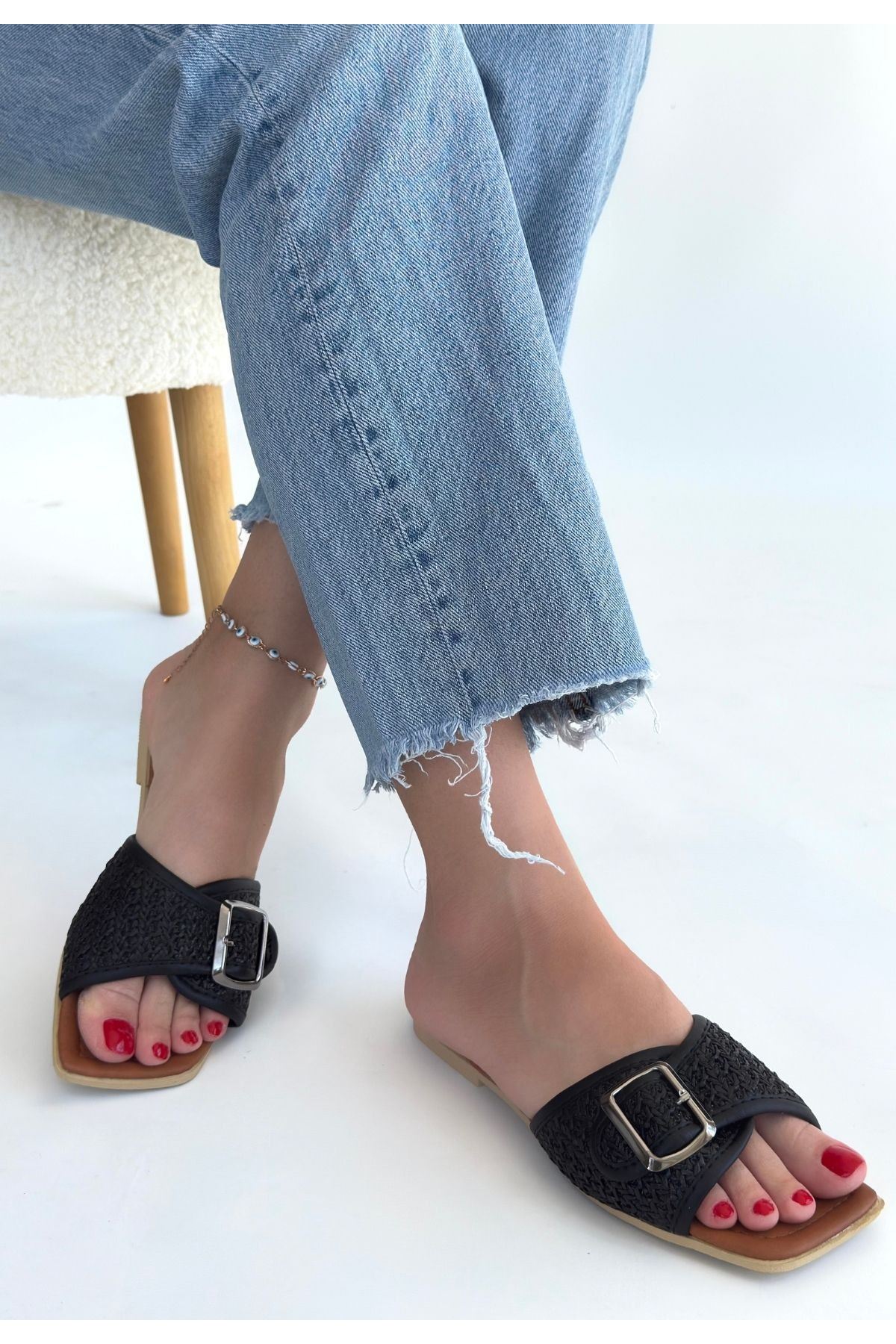 Revin Siyah Cilt Terlik