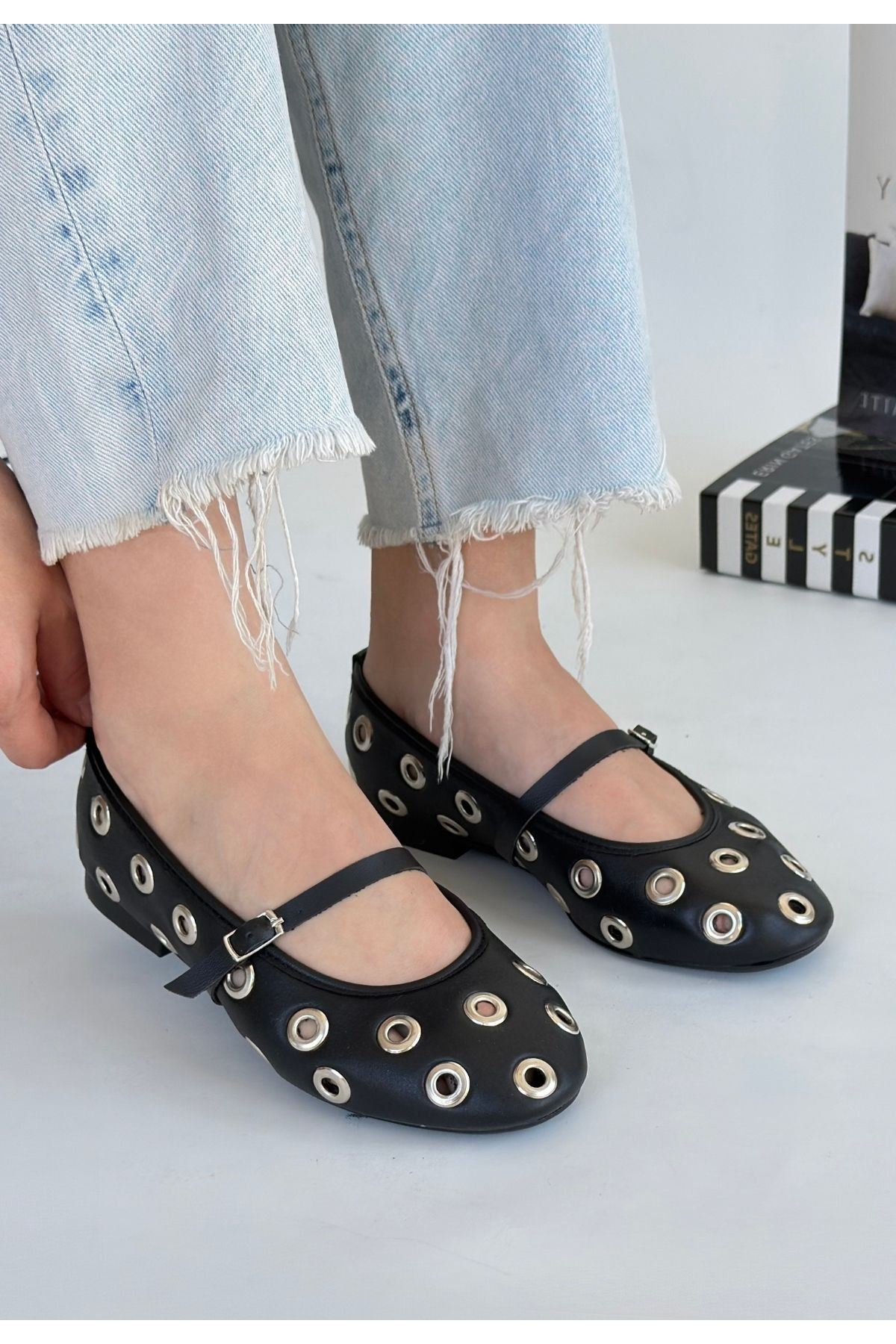Tinta Siyah Cilt Babet Ayakkabı