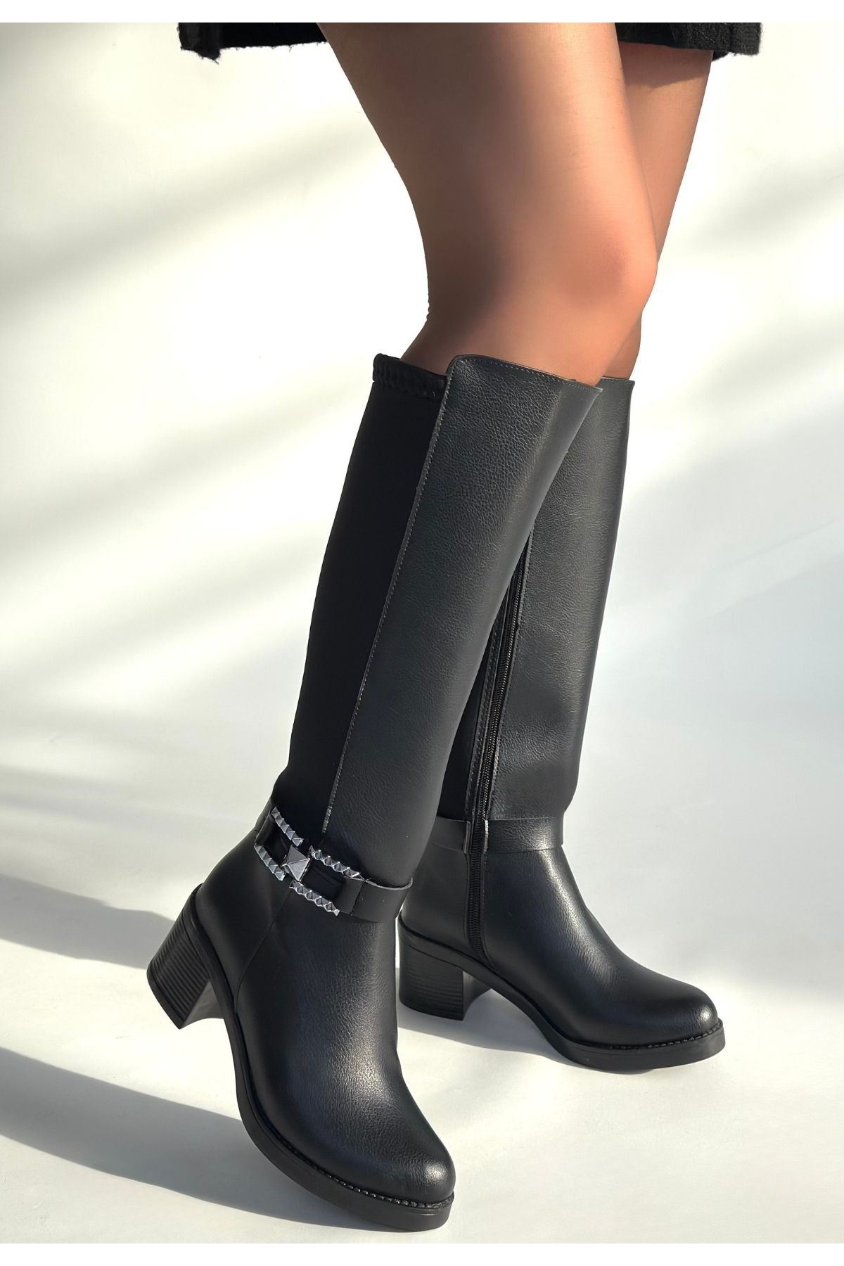 Emrat Siyah Cilt Topuklu Çizme