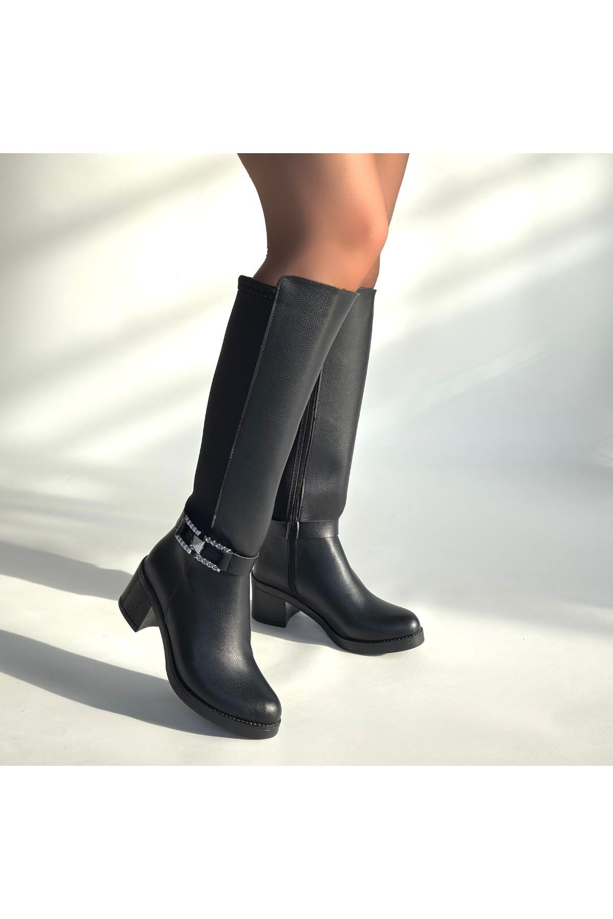 Emrat Siyah Cilt Topuklu Çizme