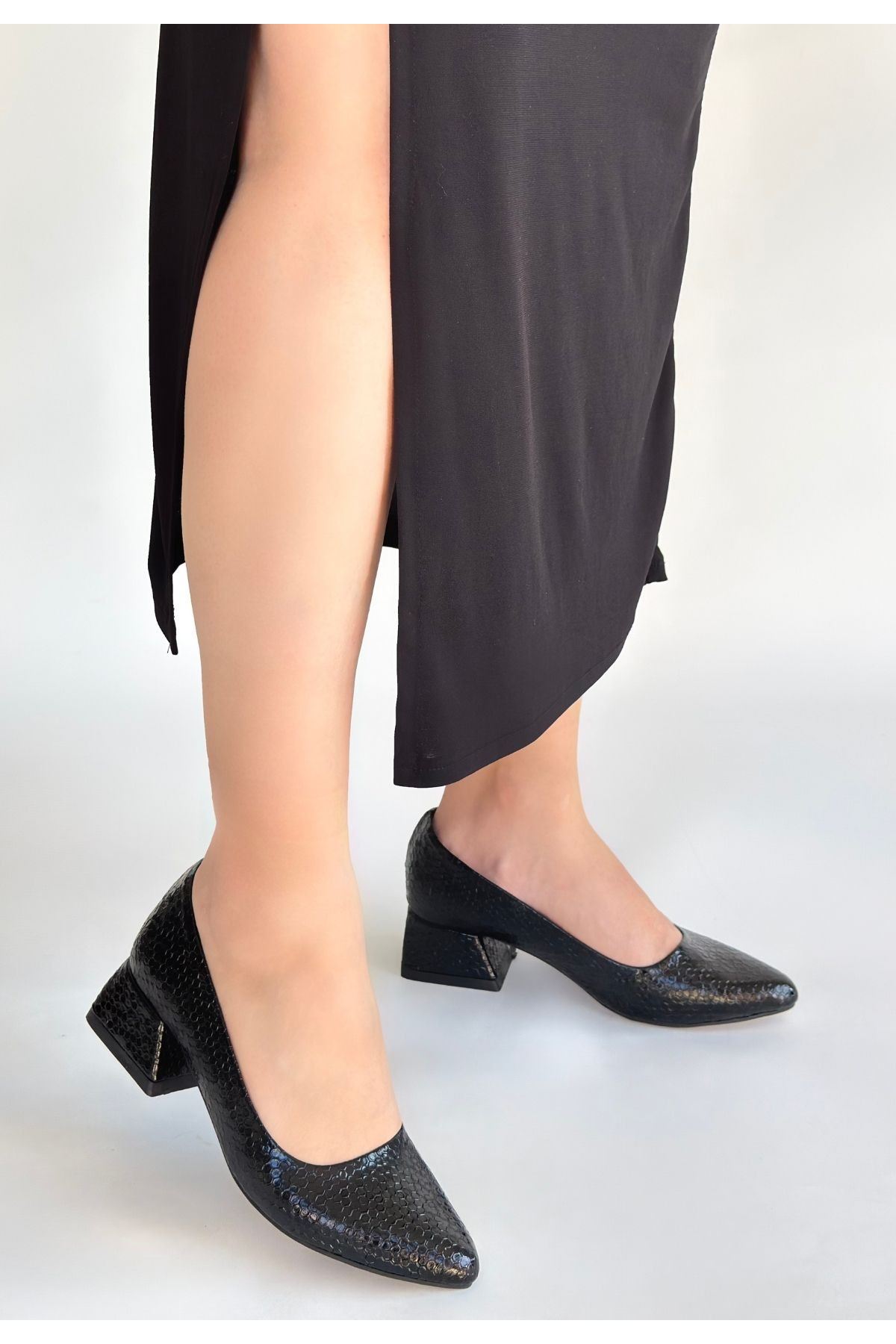 Nitya Siyah Baskılı Rugan Topuklu Ayakkabı