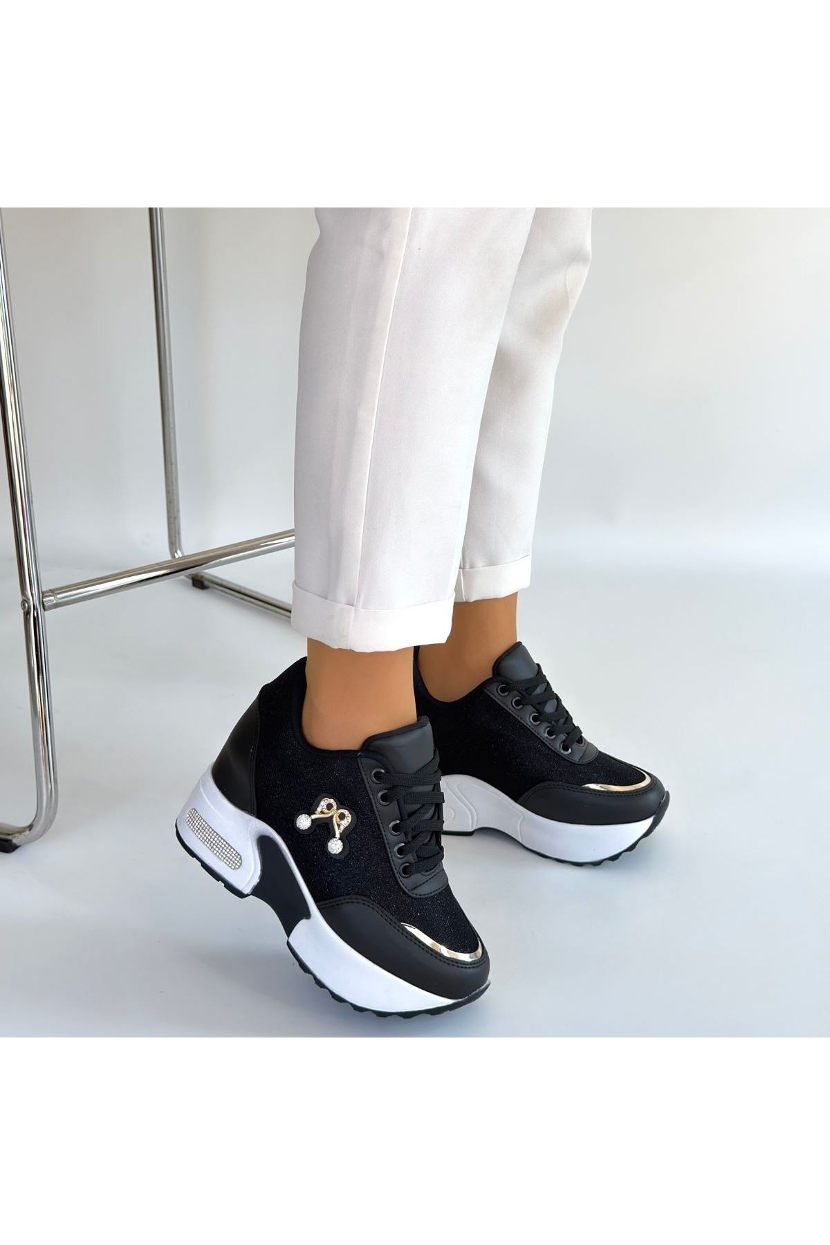 Wody Siyah Cilt Simli Bağcıklı Spor Ayakkabı