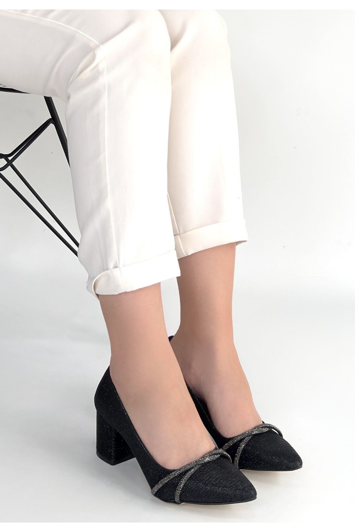 Rewin Siyah Simli Cilt Topuklu Ayakkabı