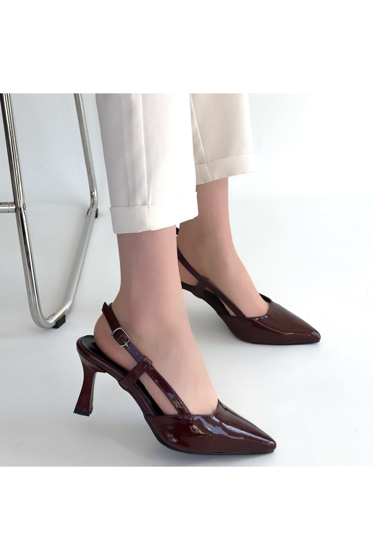 Hoost Bordo Rugan Topuklu Ayakkabı