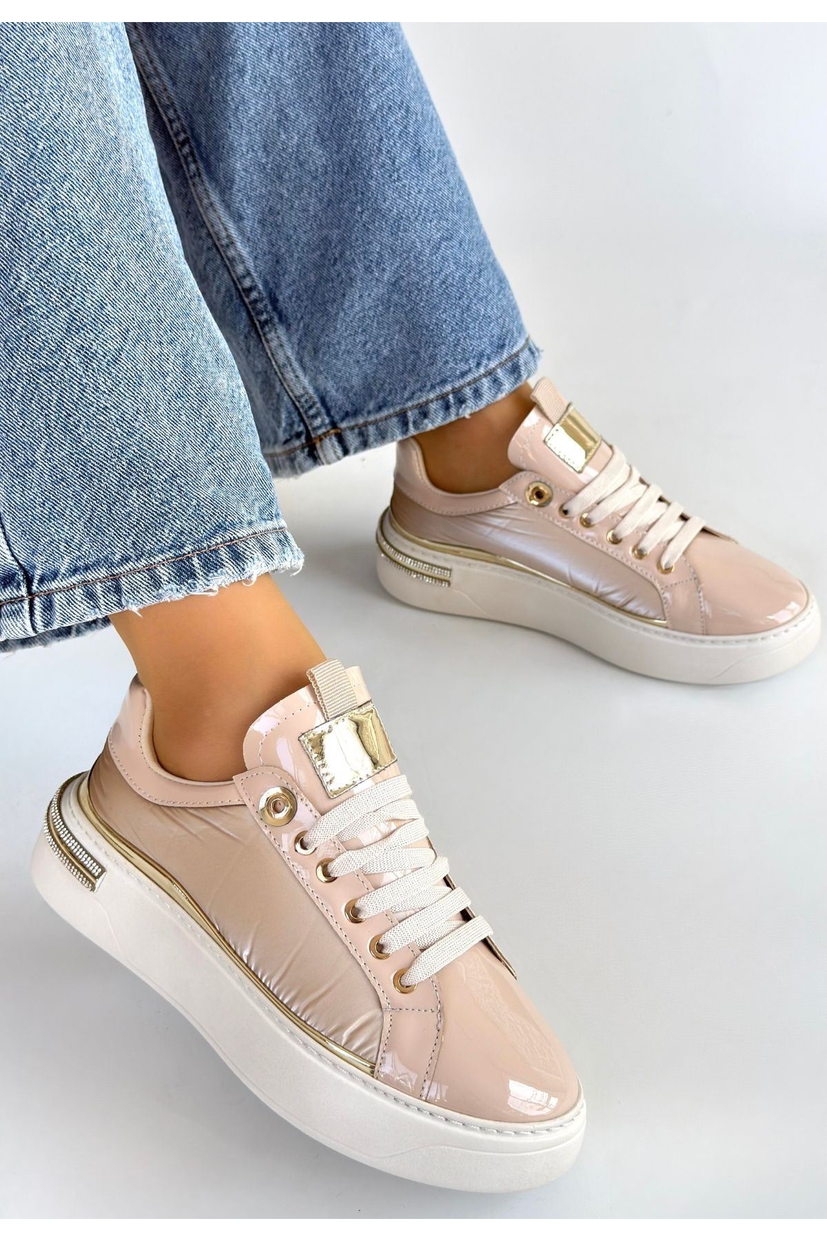 Hley Bej Rugan Paraşüt Detaylı Bağcıklı Spor Ayakkabı