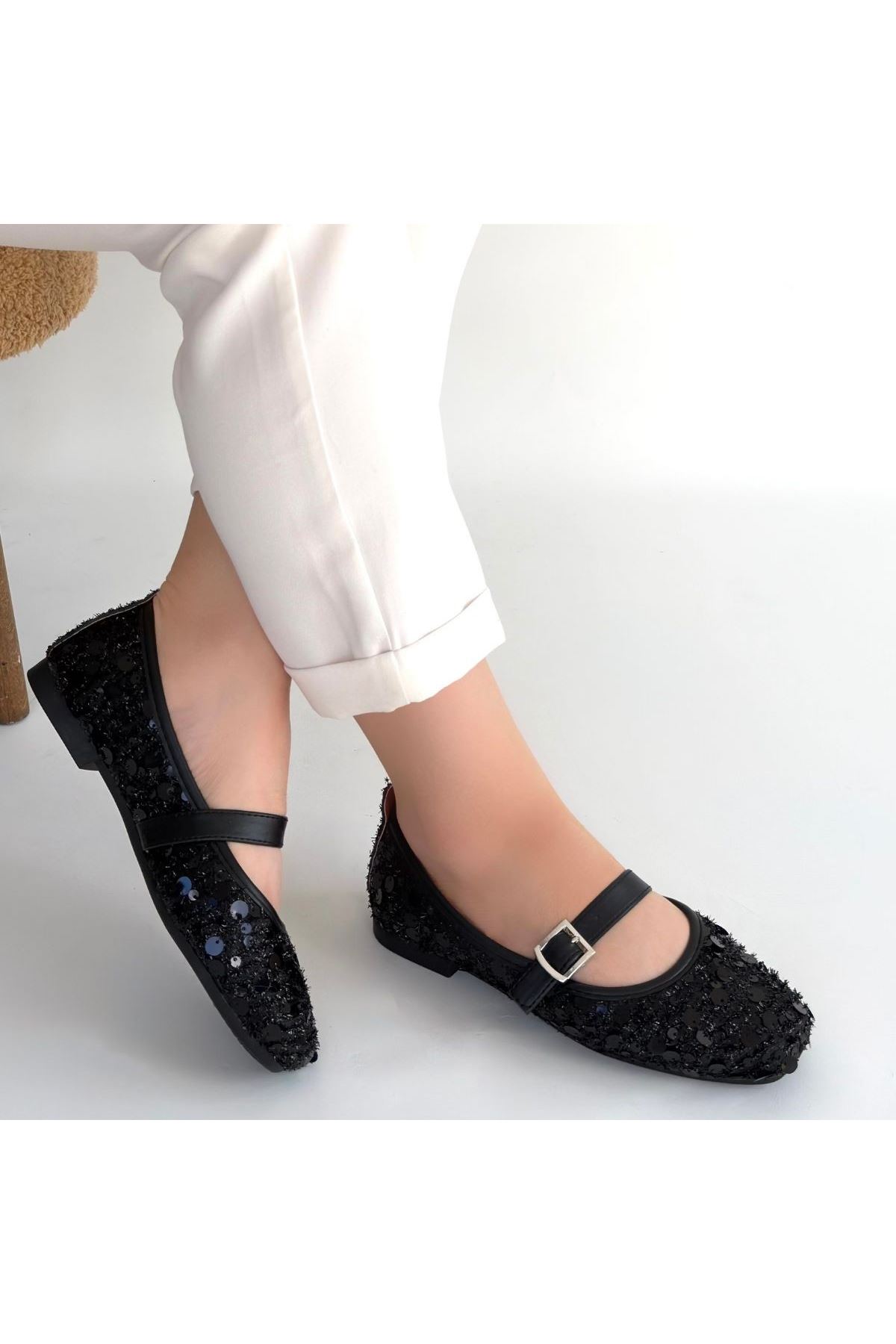 Zaty Siyah Süet Siyah Pullu Babet Ayakkabı