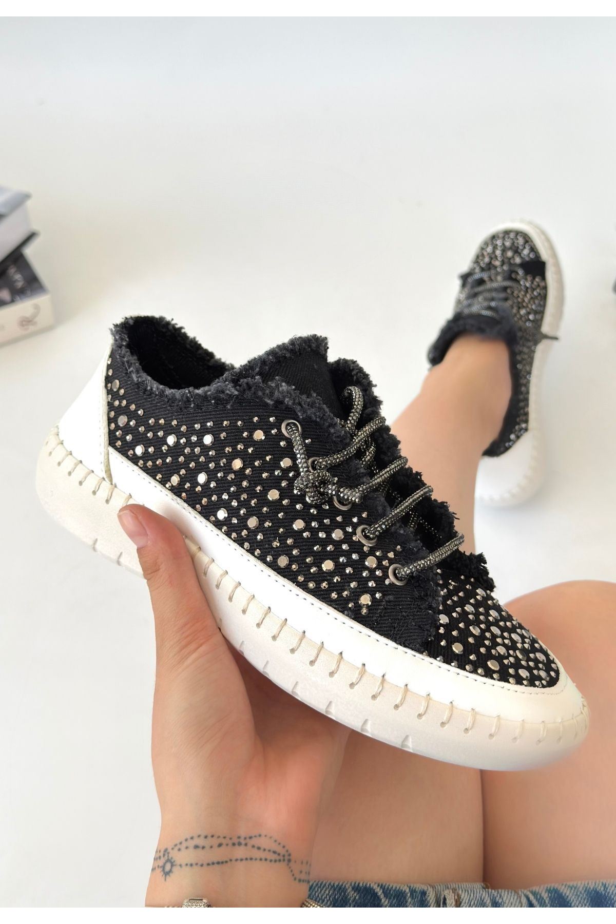 Guji Siyah Kot Bağcıklı Spor Ayakkabı