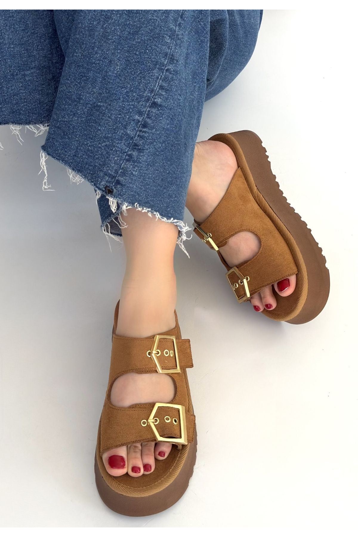 Coer Taba Süet Çift Tokalı Terlik