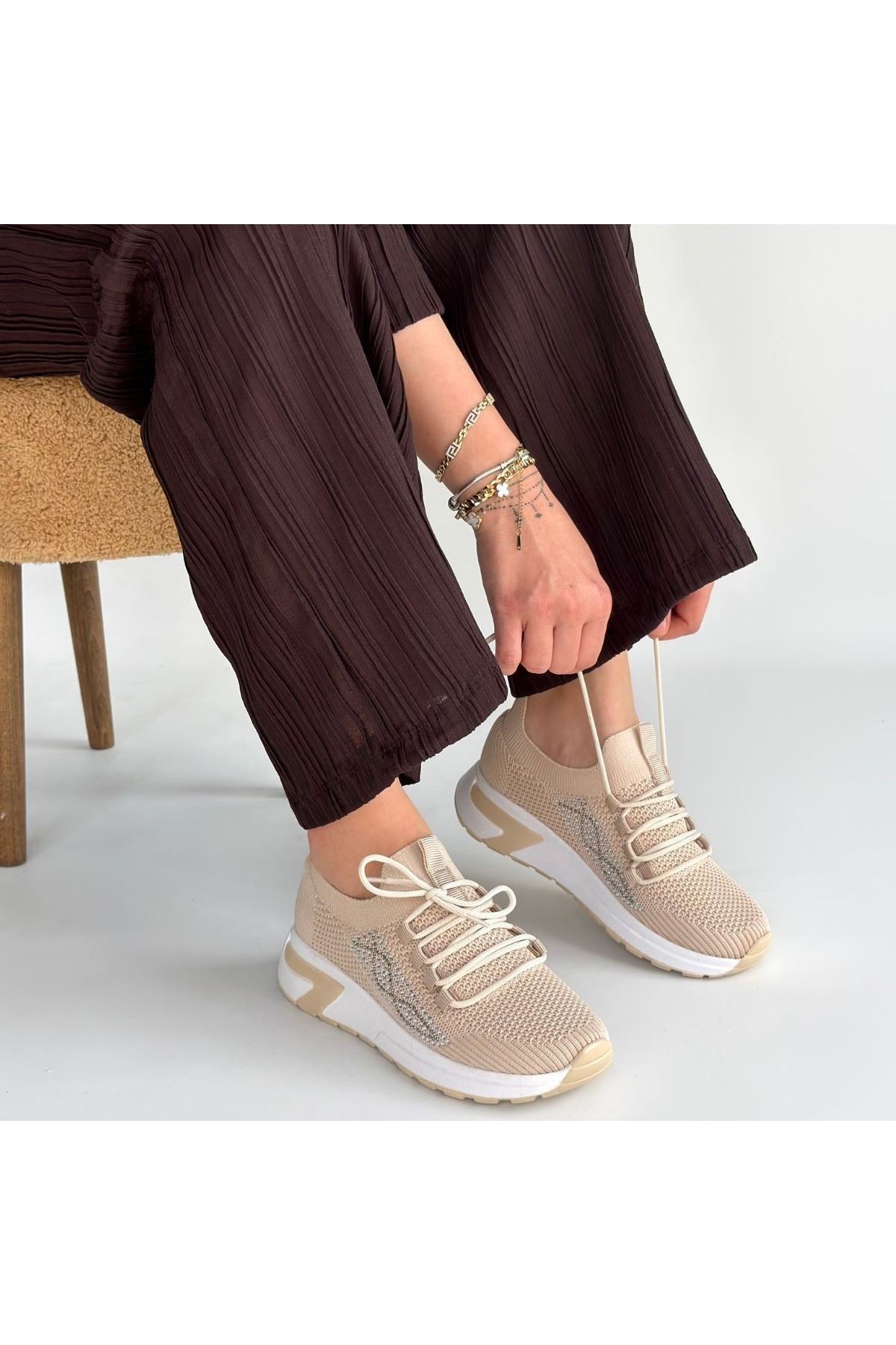 Belan Bej Triko Bağcıklı Spor Ayakkabı