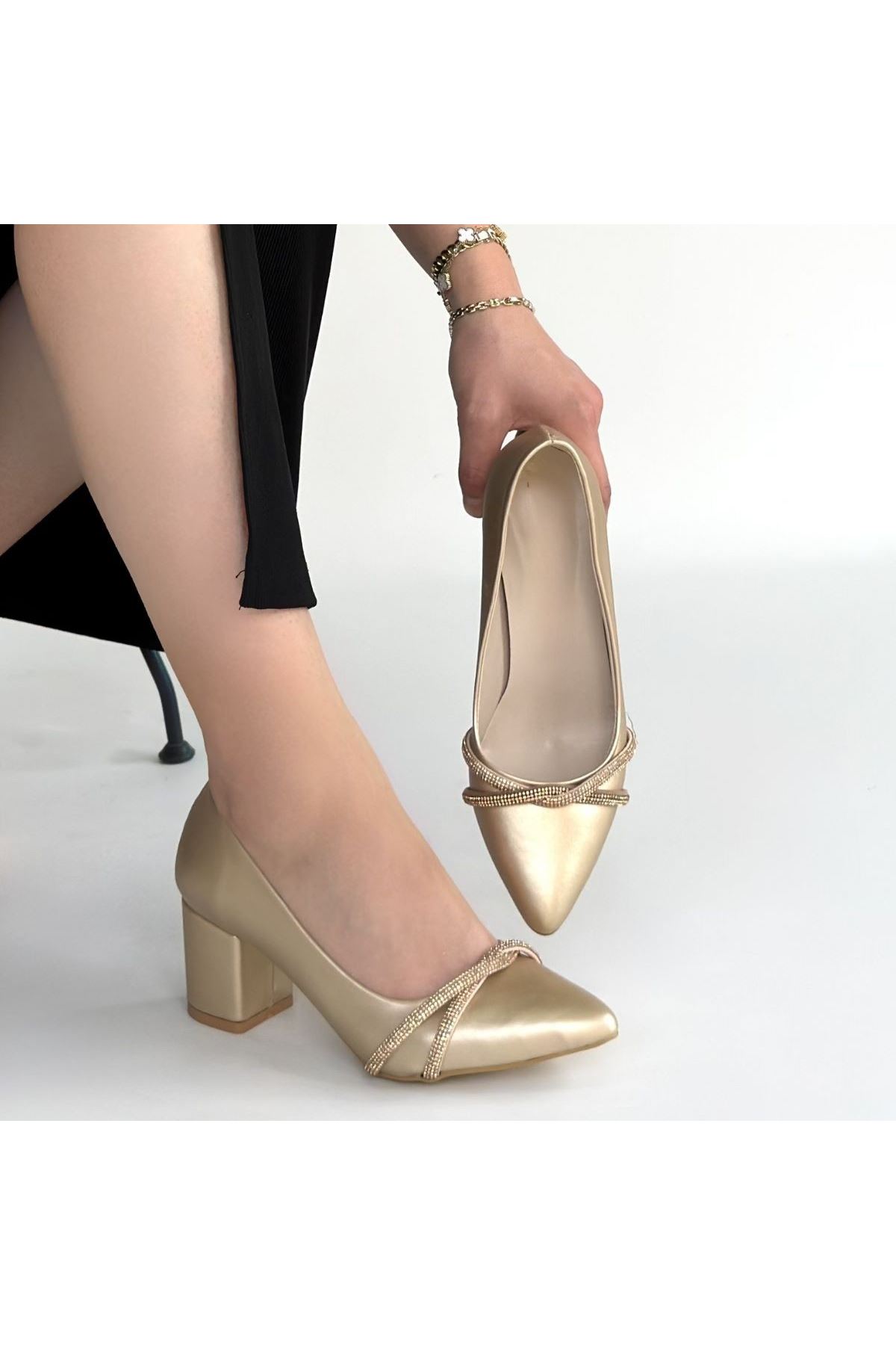 Rewin Gold Cilt Topuklu Ayakkabı