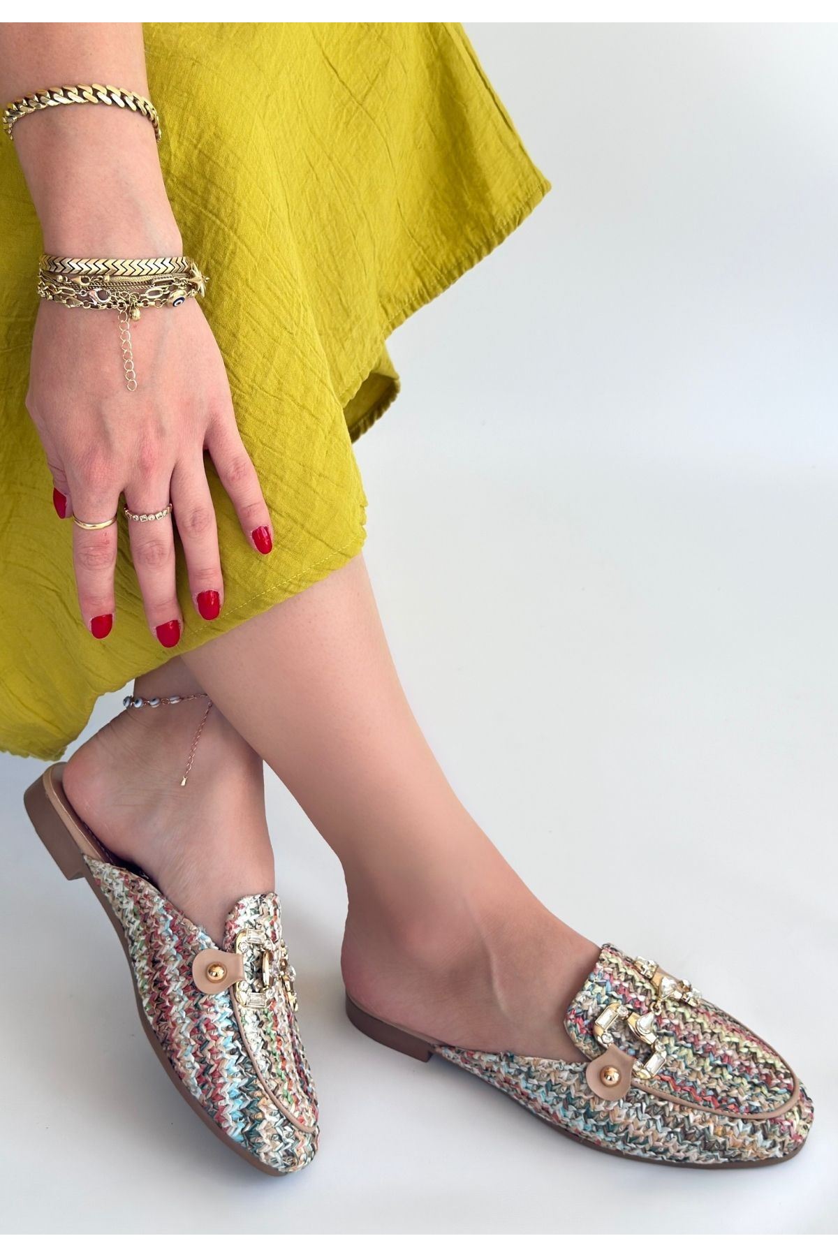 Yenda Renkli Dokumalı Terlik
