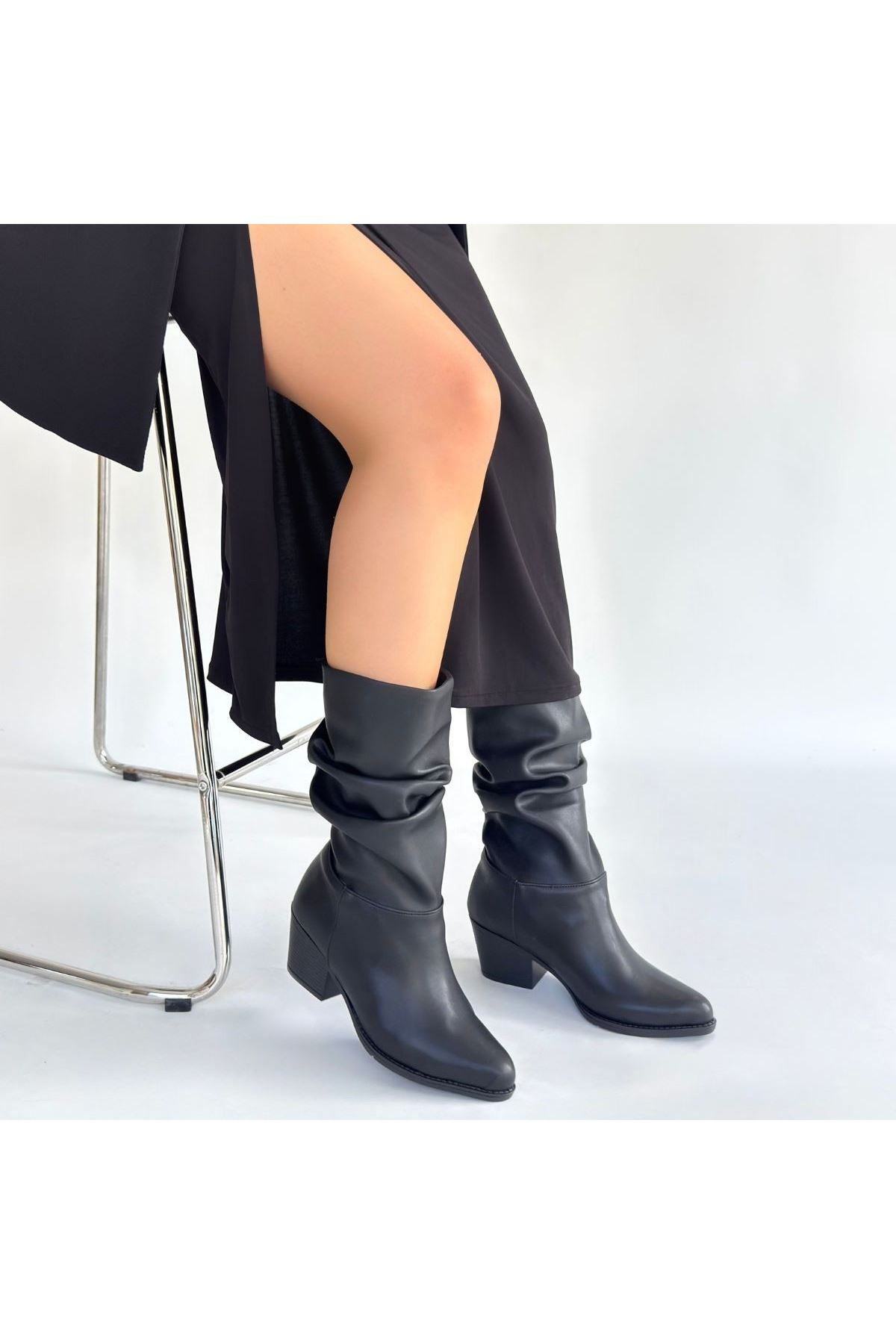 Yior Siyah Cilt Topuklu Bot