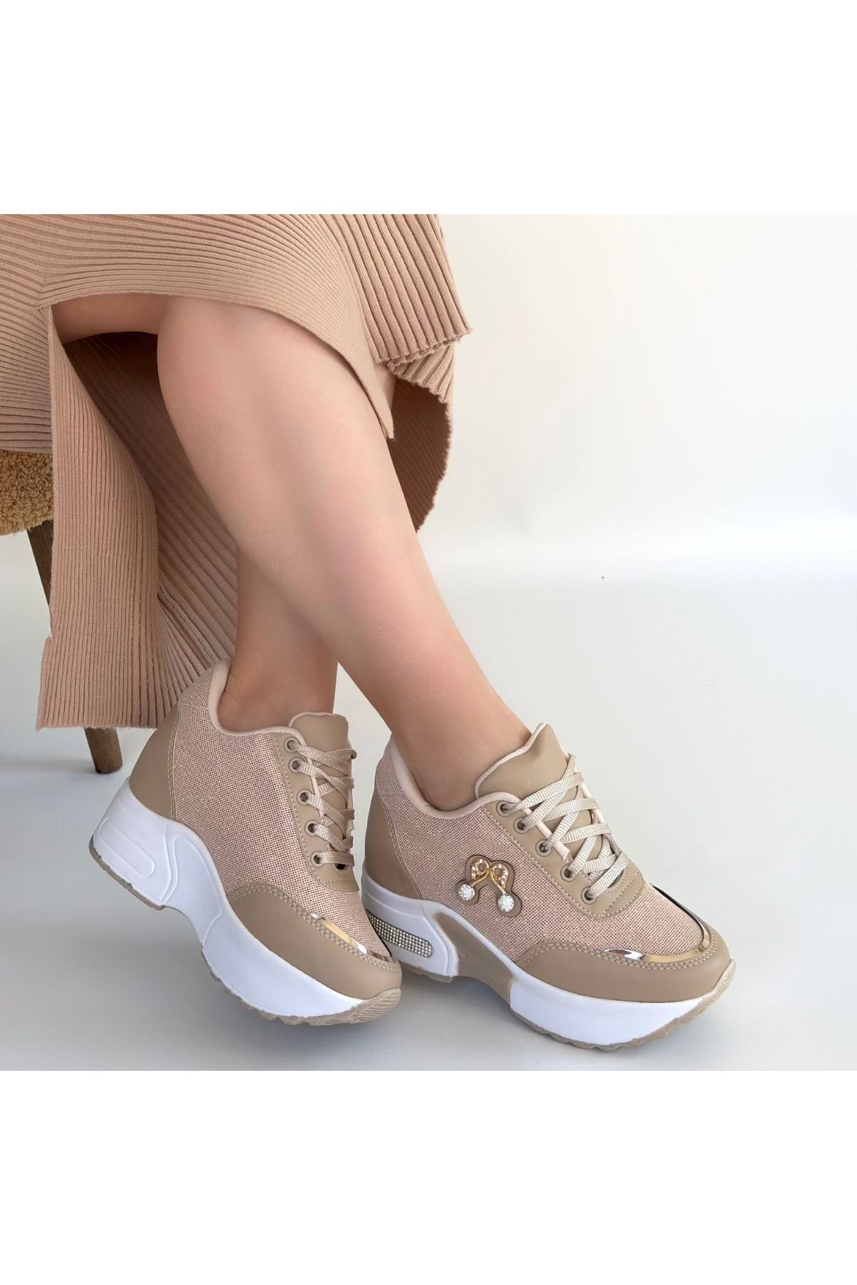 Wody Bej Cilt Simli Bağcıklı Spor Ayakkabı