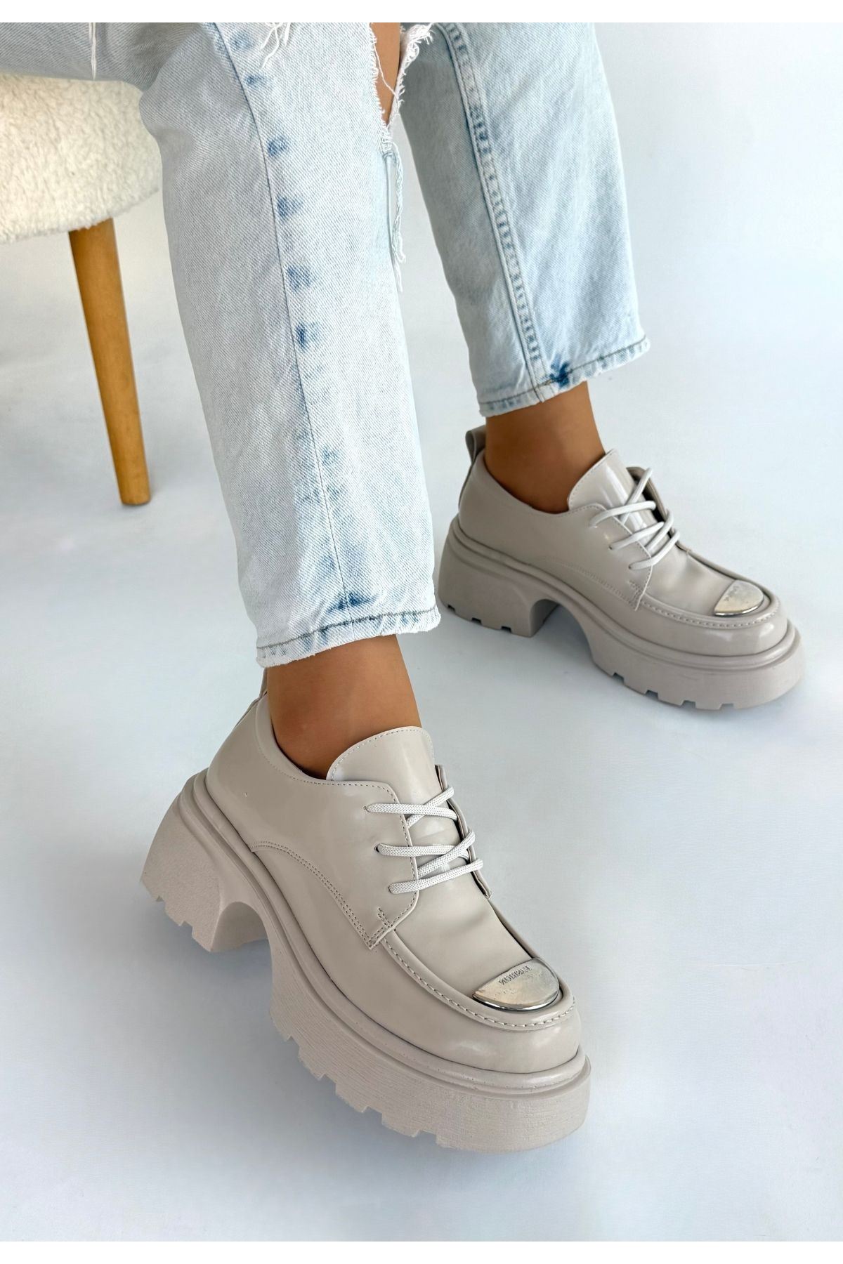 Kiya Bej Rugan Dolgu Topuk Oxford Ayakkabı