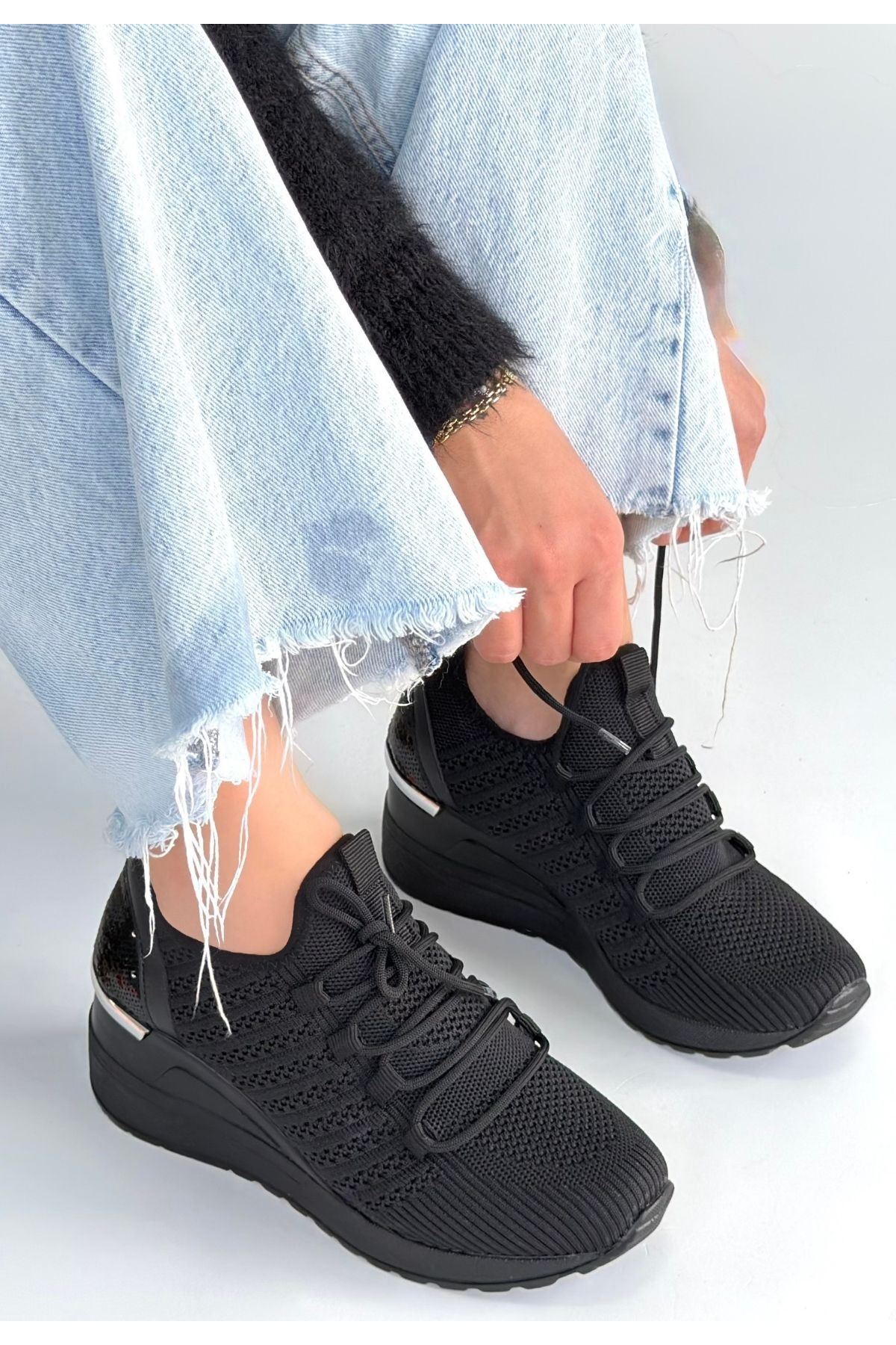 Weor Siyah Triko Bağcıklı Spor Ayakkabı