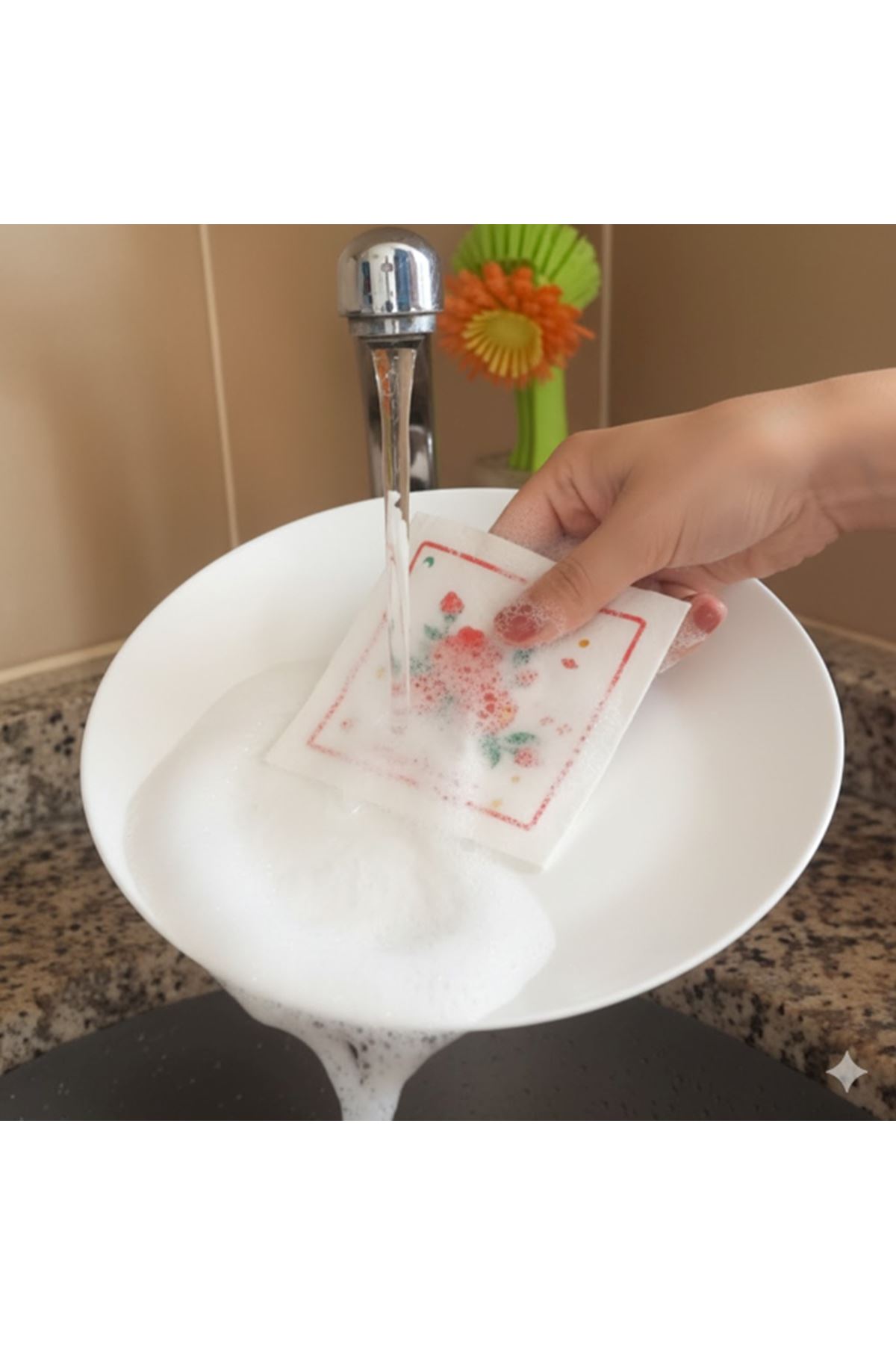 Suda Büyüyen Sünger