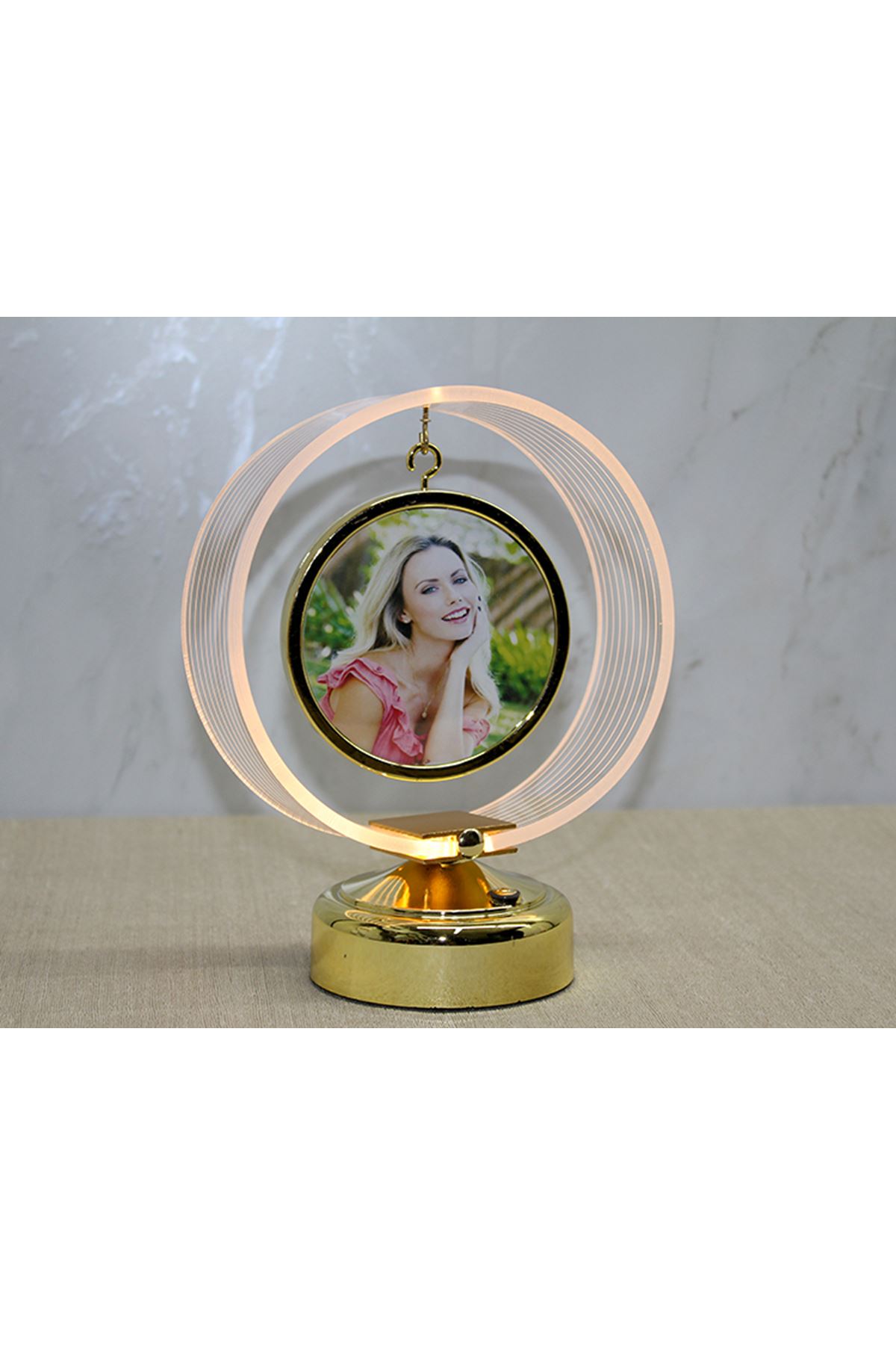 Kişiye Özel Fotoğraf Alanlı Yuvarlak Led Çerçeve