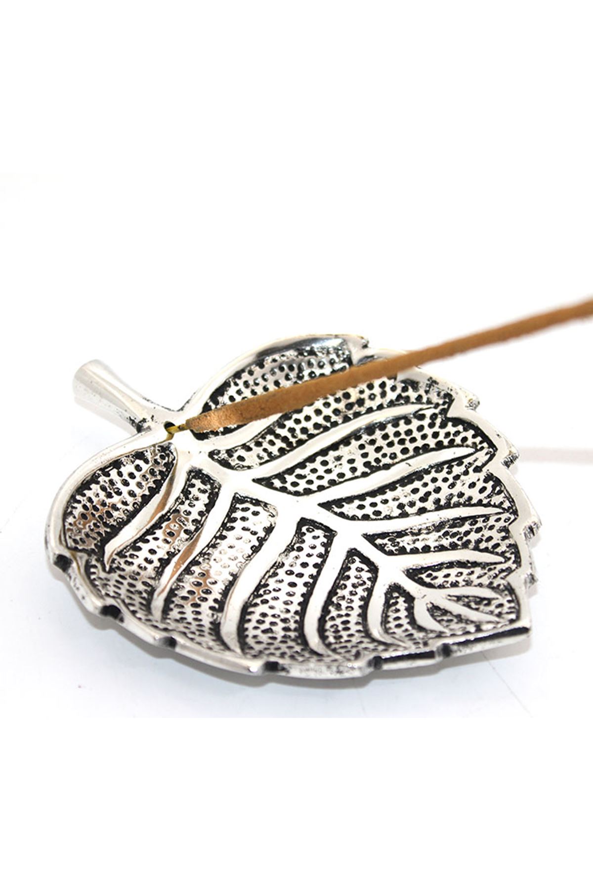 Metal Yaprak Tasarımlı Tütsülük Model 1