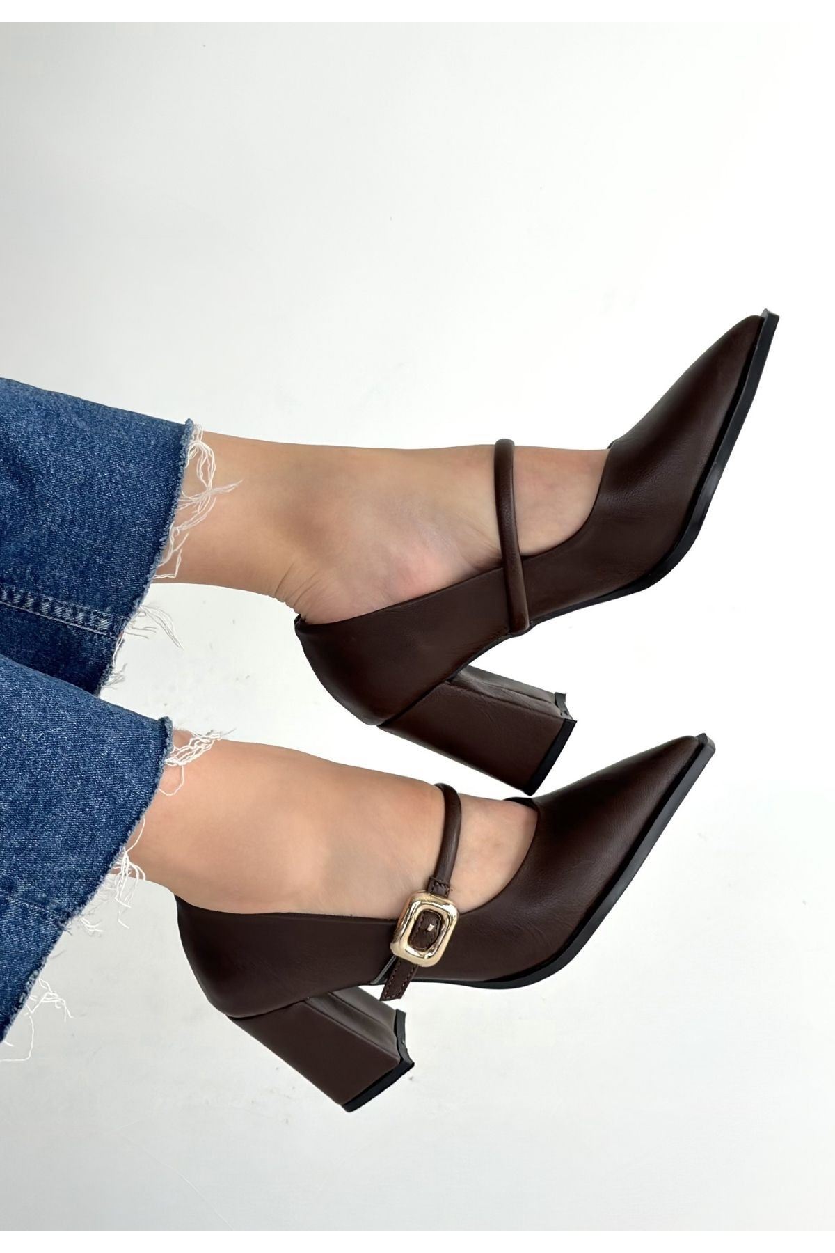 Nıvra Kahverengi Cilt Topuklu Ayakkabı