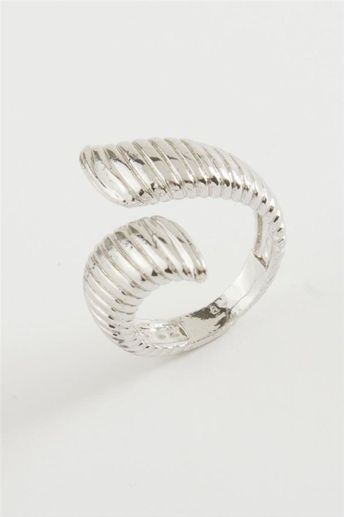 Oval Çizgili Metal Yüzük - Gümüş Rengi