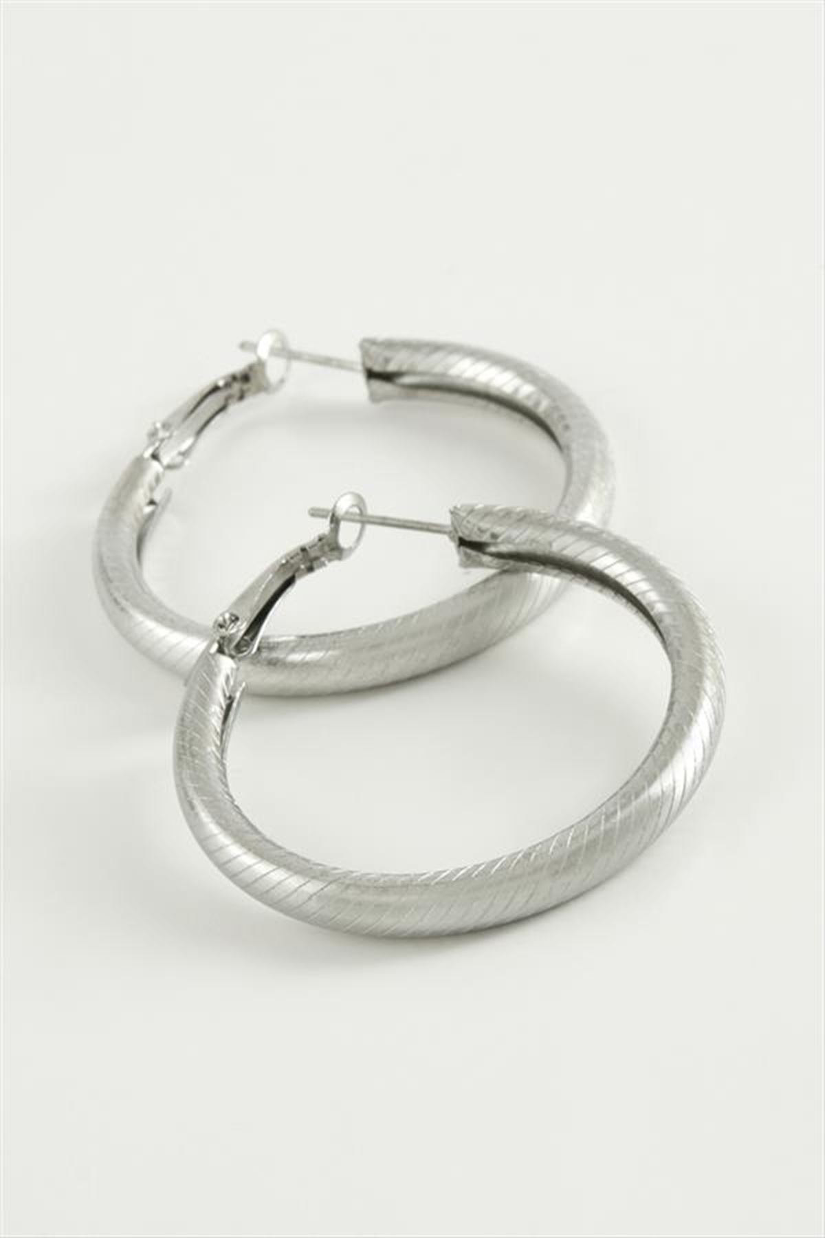 Çizgili Boru Halka Küpe 3,5 cm - Gümüş Rengi