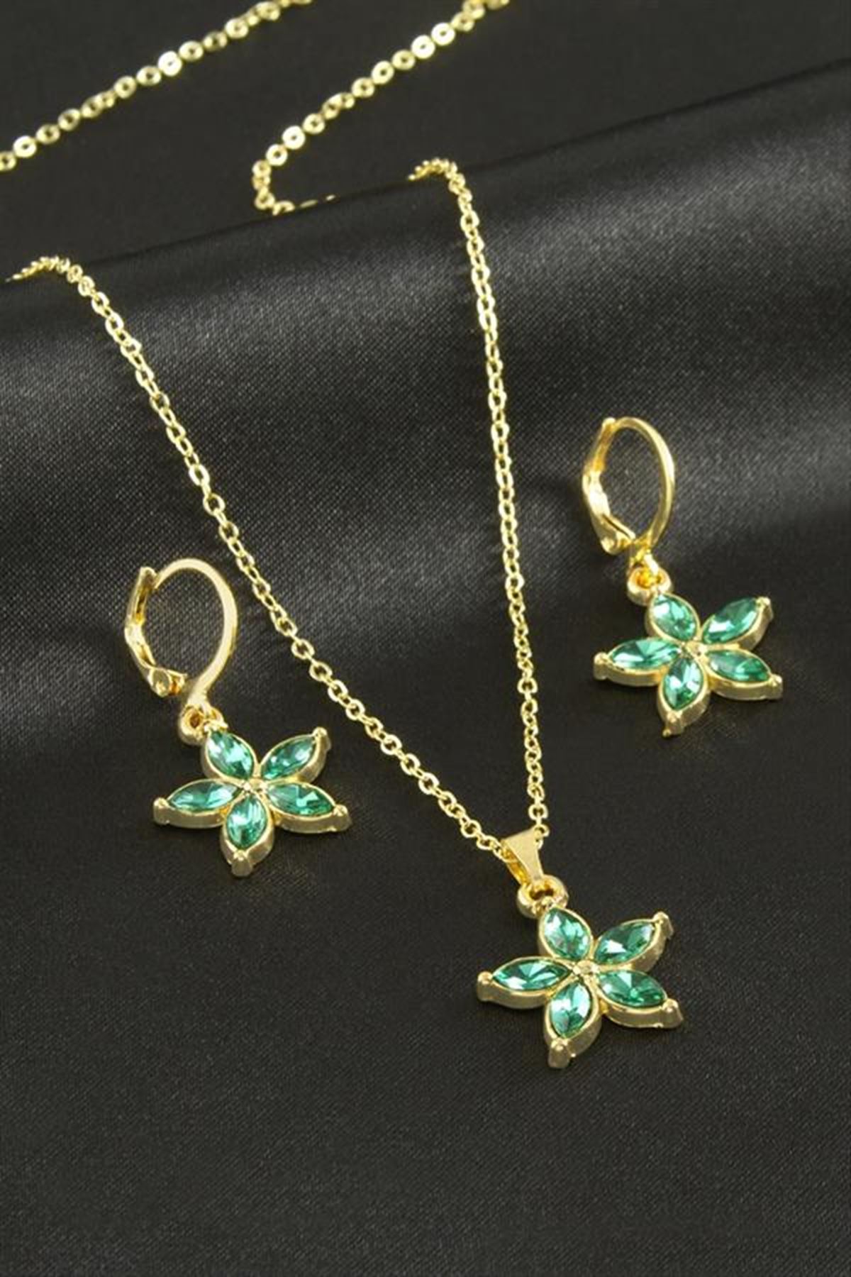 Papatya Taşlı Set Kolye - Yeşil