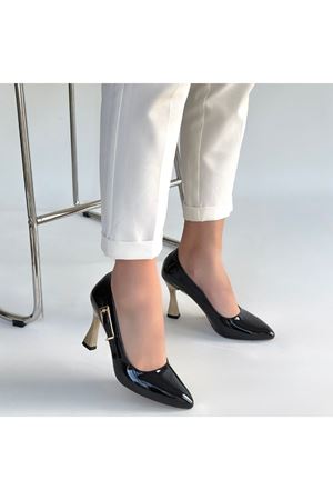 Motya Siyah Rugan Topuklu Ayakkabı