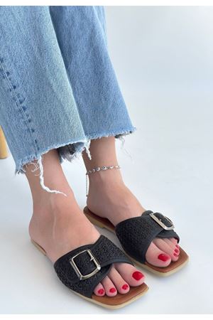 Revin Siyah Cilt Terlik