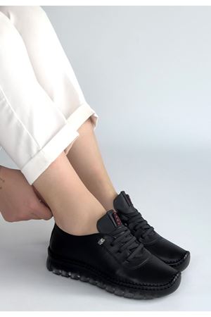 Jiten Siyah Deri Bağcıklı Spor Ayakkabı