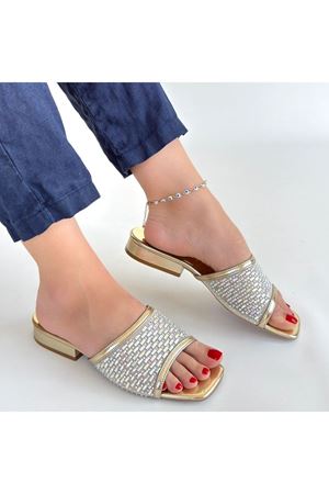 Ortu Gold Cilt İşlemeli Terlik