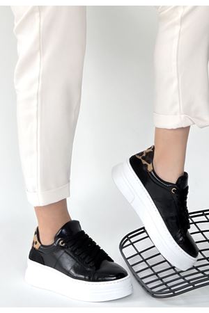 Jetan Siyah Rugan Bağcıklı Spor Ayakkabı