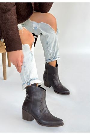 Akver Acı Kahve Cilt Topuklu Bot