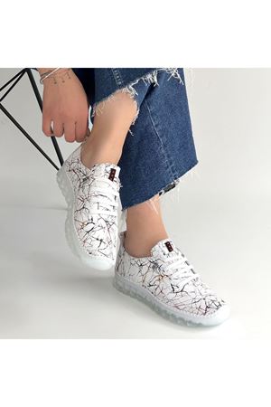 Kinte Beyaz Desenli Deri Bağcıklı Spor Ayakkabı