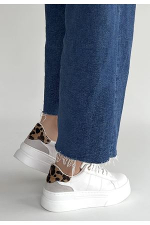 Jetan Beyaz Rugan Bağcıklı Spor Ayakkabı