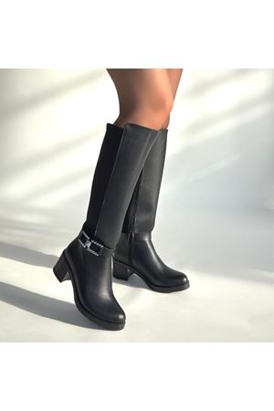 Emrat Siyah Cilt Topuklu Çizme