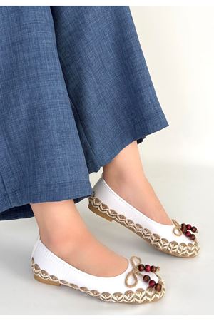 Ilwe Beyaz Cilt Babet Ayakkabı