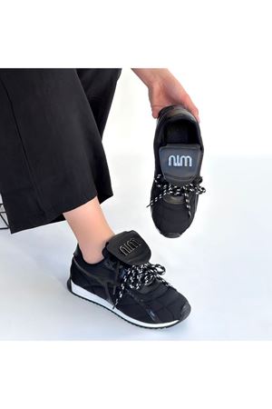 Dissa Siyah Cilt Bağcıklı Paraşüt Detaylı Spor Ayakkabı