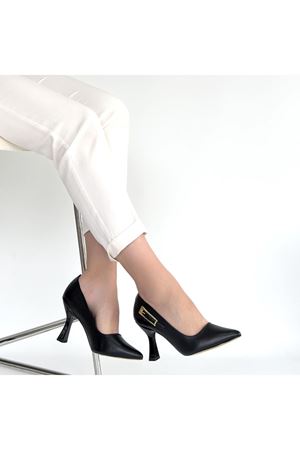 Cerin Siyah Cilt Topuklu Ayakkabı