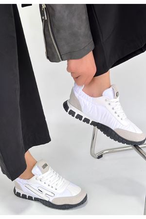 Huer Beyaz Nubuk Bağcıklı Spor Ayakkabı