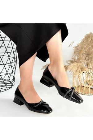 Estay Siyah Rugan Topuklu Ayakkabı