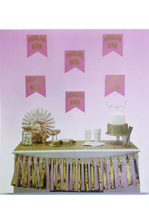 Hoşgeldin Kızım Yazılı Flama Süs Pembe Üzeri Altın Renk