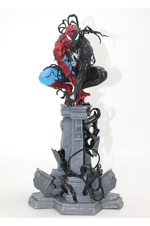 Spider-Man Figürü 37 Cm - Venom Versiyon