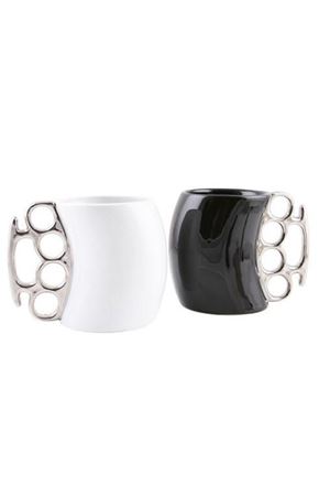 Muşta Tasarımlı Seramik Kupa