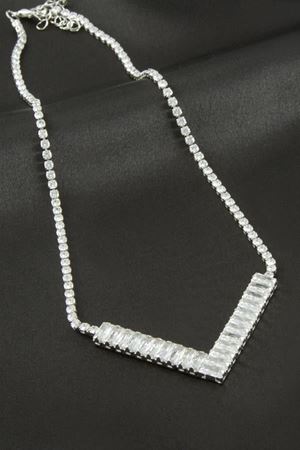 Üçgen Tamtur Zirkon Taşlı Lüks Kolye 8 mm - Gümüş Rengi