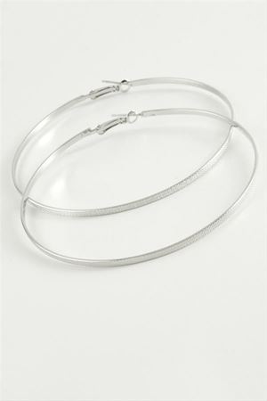 Noktalı Metal Halka Küpe 8-10 cm