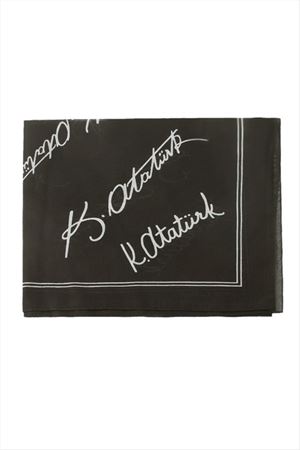 Atatürk İmzalı Desenli Bandana 50*50 - Siyah