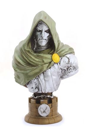 Polyester Dr. Doom Figürü