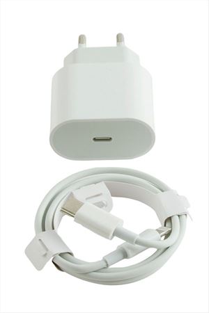 25W İphone Şarj Aleti - Beyaz